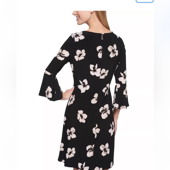 TOMMY HILFIGER
Petite Floral-Print Bell-Sleeve Mini Dress - Picture 6 of 8